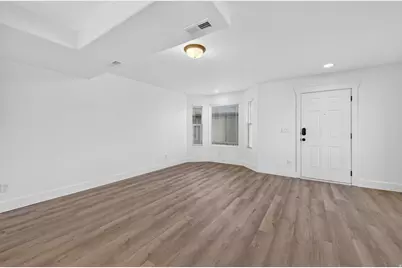 213 E Tamarak Cir, Lehi, UT 84043 - Photo 7