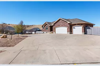 1266 Vista Dr, Santaquin, UT 84655 - Photo 3
