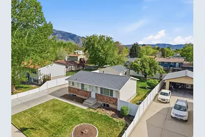574 E Aloha Ln S, Sandy, UT 84070 - Photo 25