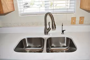 574 E Aloha Ln S, Sandy, UT 84070 - Photo 15