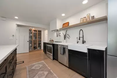 2457 E 2100 S, Salt Lake City, UT 84109 - Photo 9