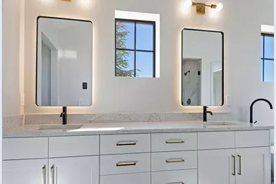 571 S McClelland St, Salt Lake City, UT 84102 - Photo 27
