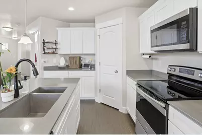 13073 S Cannon View Dr, Riverton, UT 84096 - Photo 13