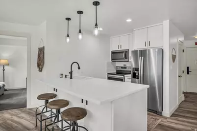 12080 E Big Cottonwood Canyon Rd #208, Solitude, UT 84121 - Photo 9