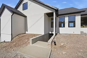 594 E Skyline, Tooele, UT 84074 - Photo 35