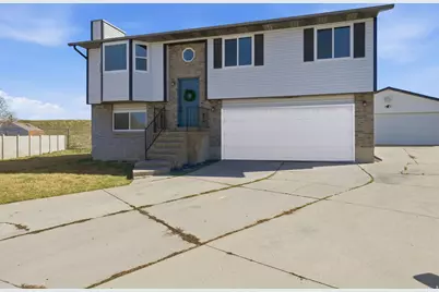 3931 S Maytime Cir, Magna, UT 84044 - Photo 3