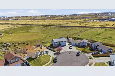 3931 S Maytime Cir, Magna, UT 84044 - Photo 43