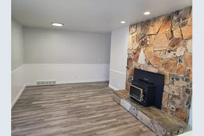 8483 S Terrace Dr, Sandy, UT 84093 - Photo 5