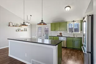 5578 W Poacher Cir S, Salt Lake City, UT 84118 - Photo 9