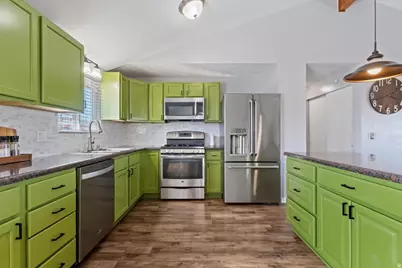 5578 W Poacher Cir S, Salt Lake City, UT 84118 - Photo 11