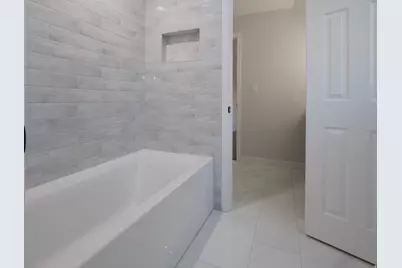 10828 S Lostwood Dr, Sandy, UT 84092 - Photo 35