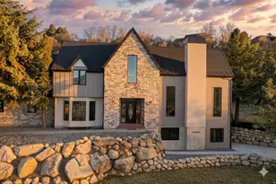 10828 S Lostwood Dr, Sandy, UT 84092 - Photo 1