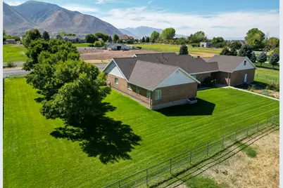 1060 W 2620 S, Mapleton, UT 84664 - Photo 3