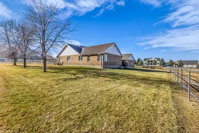 1060 W 2620 S, Mapleton, UT 84664 - Photo 3
