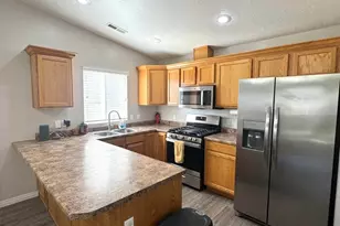 455 W 2100 N, Cedar City, UT 84721 - Photo 9