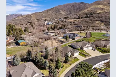 3100 E 1850 N, Layton, UT 84040 - Photo 13
