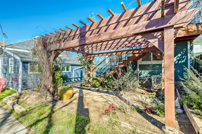 215 S Iowa St, Salt Lake City, UT 84102 - Photo 27