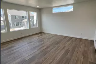 3033 N Summer Wood Dr, Eagle Mountain, UT 84005 - Photo 7