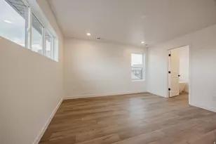 2910 N Kingbird Dr, Eagle Mountain, UT 84005 - Photo 11