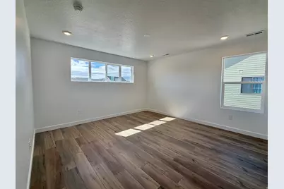 2910 N Kingbird Dr #626, Eagle Mountain, UT 84005 - Photo 9