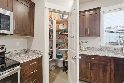 522 N 800 E, Hyde Park, UT 84318 - Photo 21
