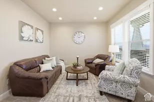 522 N 800 E, Hyde Park, UT 84318 - Photo 5