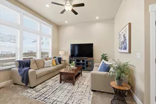 522 N 800 E, Hyde Park, UT 84318 - Photo 5