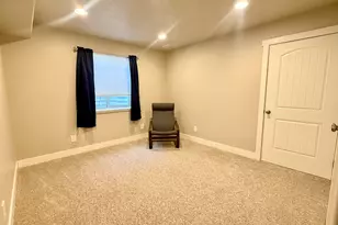 522 N 800 E, Hyde Park, UT 84318 - Photo 15