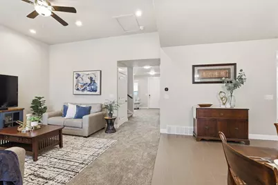 522 N 800 E, Hyde Park, UT 84318 - Photo 5