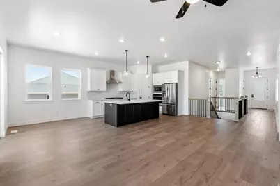 895 Crest Dale Ln S, Santaquin, UT 84655 - Photo 5