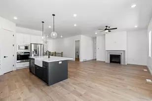 895 Crest Dale Ln S, Santaquin, UT 84655 - Photo 7