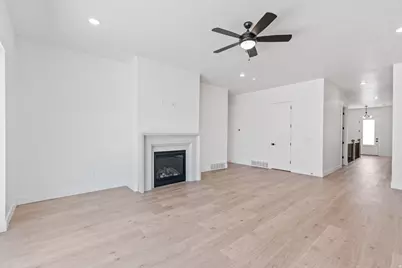 894 Crest Dale Ln S, Santaquin, UT 84655 - Photo 9