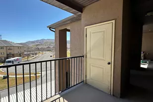8215 N Clear Rock Rd, Eagle Mountain, UT 84005 - Photo 17