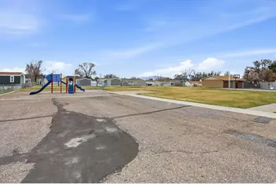 1150 W 450 N #22, Clearfield, UT 84015 - Photo 23