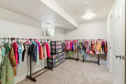 1147 W 25 S, Clearfield, UT 84015 - Photo 13
