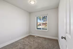 1147 W 25 S, Clearfield, UT 84015 - Photo 25