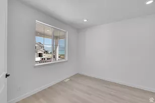 5408 N Saddle Stone Dr, Eagle Mountain, UT 84005 - Photo 9