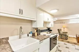 653 S 1300 E, Salt Lake City, UT 84102 - Photo 33