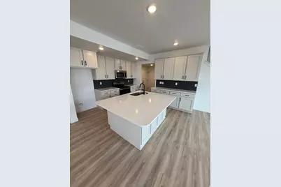 1675 S 3825 West St #223, Ogden, UT 84401 - Photo 3