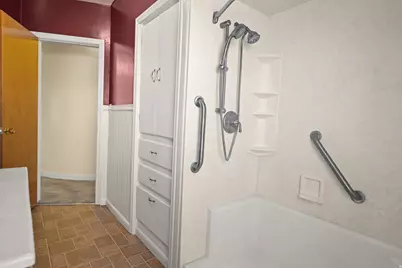 125 S Center St, Elsinore, UT 84724 - Photo 27