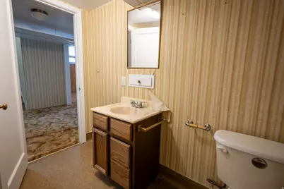 125 S Center St, Elsinore, UT 84724 - Photo 45