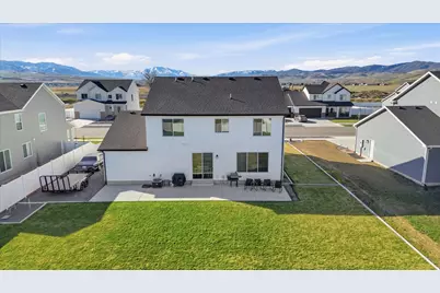 531 E 600 S, Hyrum, UT 84319 - Photo 25