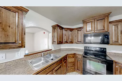 523 1045 S 1700 S #523, Payson, UT 84651 - Photo 3