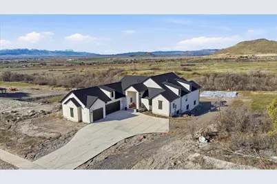 687 N Cherry Creek Pkwy, Richmond, UT 84333 - Photo 3