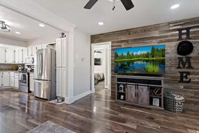 5874 S 2625 W, Roy, UT 84067 - Photo 7