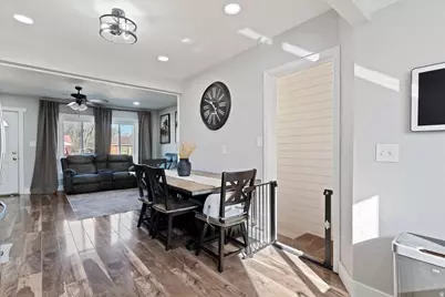 5874 S 2625 W, Roy, UT 84067 - Photo 9