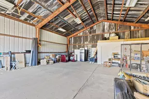 200 N Ethan Allen, Big Water, UT 84741 - Photo 31