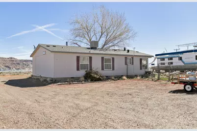 200 N Ethan Allen, Big Water, UT 84741 - Photo 49