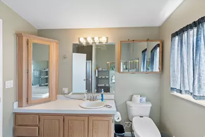 200 N Ethan Allen, Big Water, UT 84741 - Photo 27