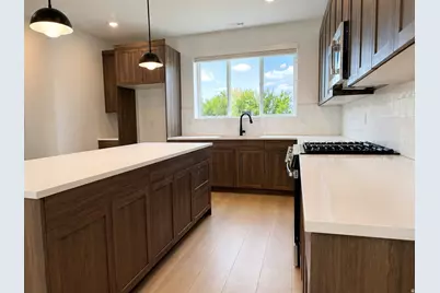 872 E Brookshade Ln #102, Murray, UT 84107 - Photo 3